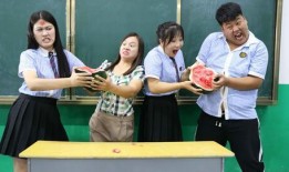 教室吃瓜同學(xué),揭秘同學(xué)生活點滴