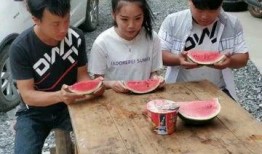 搞笑吃瓜比賽片段,笑料百出！搞笑吃瓜大賽精彩瞬間大盤點(diǎn)