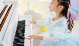 李小璐回應吃瓜群眾視頻,澄清事實真相