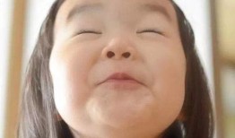 搞怪吃瓜胖女孩,歡樂肥宅的幸福生活