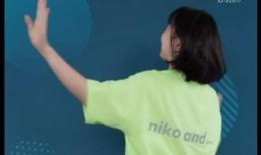 海邊吃瓜直播間吃爆頭,驚現爆頭瞬間！