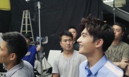 楊洋吃瓜群眾笑,娛樂圈的歡樂瞬間